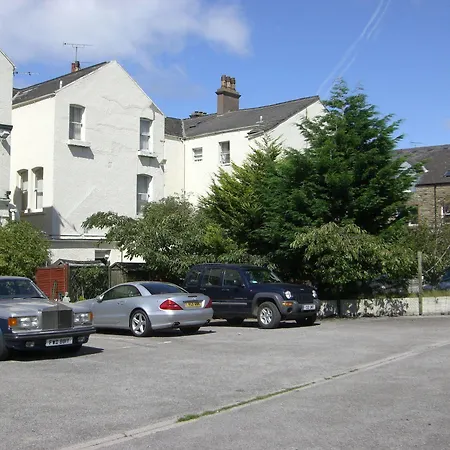 Oyo The Cumberland Near Community Hospital
