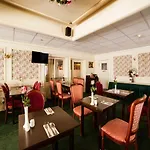 Oyo The Cumberland Near Community Hospital Hotel Workington