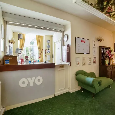 Oyo The Cumberland Near Community Hospital Hotel Workington