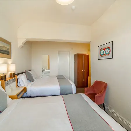 Oyo The Cumberland Near Community Hospital 3*