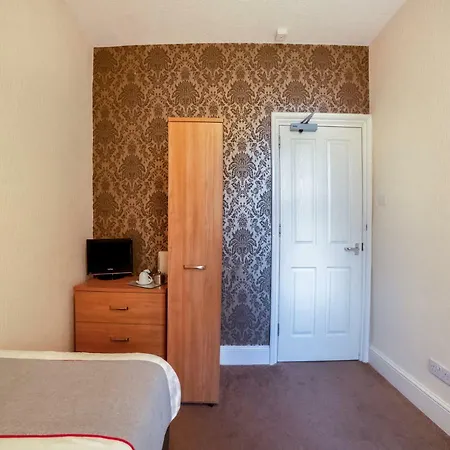 Oyo The Cumberland Near Community Hospital Hotell Workington