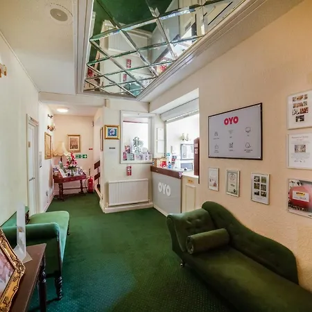 Oyo The Cumberland Near Community Hospital