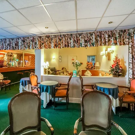 Oyo The Cumberland Near Community Hospital