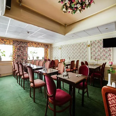 Oyo The Cumberland Near Community Hospital Hotell