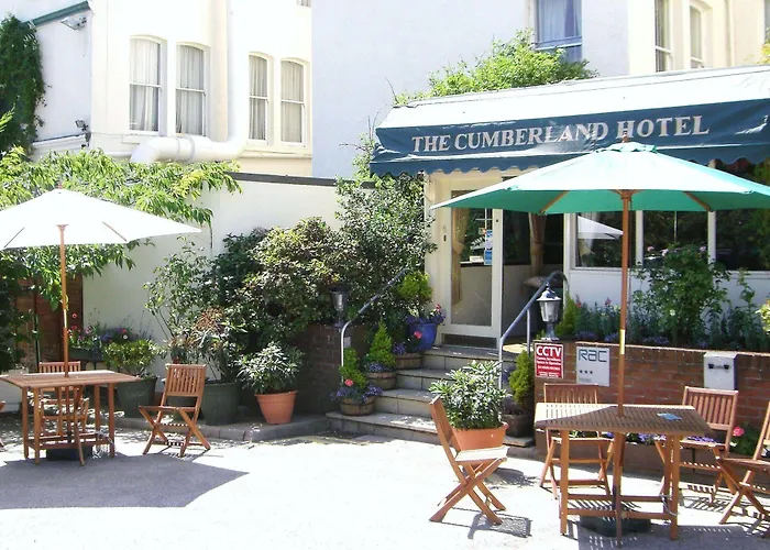 Hotel Oyo The Cumberland Near Community Hospital