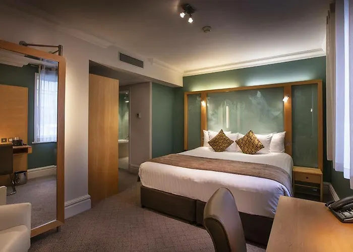 Oyo The Cumberland Near Community Hospital