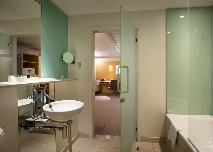 Hotel Oyo The Cumberland Near Community Hospital Workington