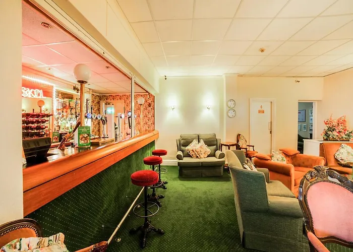 Oyo The Cumberland Near Community Hospital 3*