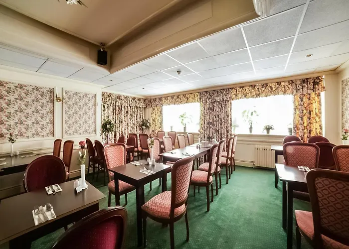 Hotel Oyo The Cumberland Near Community Hospital