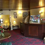 Oyo The Cumberland Near Community Hospital Hotel