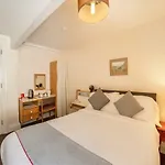 Hotel Oyo The Cumberland Near Community Hospital Workington