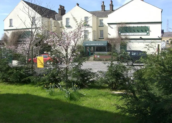 Oyo The Cumberland Near Community Hospital Hotel 3*