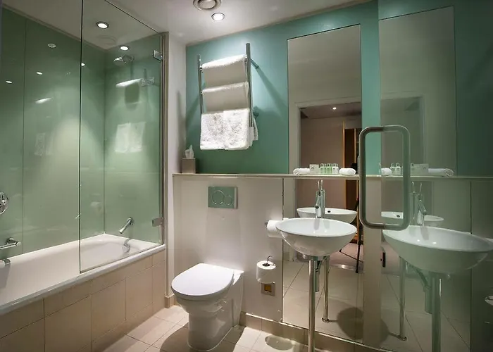 Oyo The Cumberland Near Community Hospital