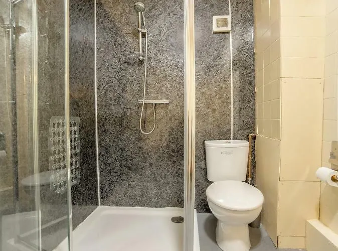 Hotel Oyo The Cumberland Near Community Hospital Workington