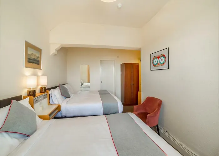 Oyo The Cumberland Near Community Hospital 3*