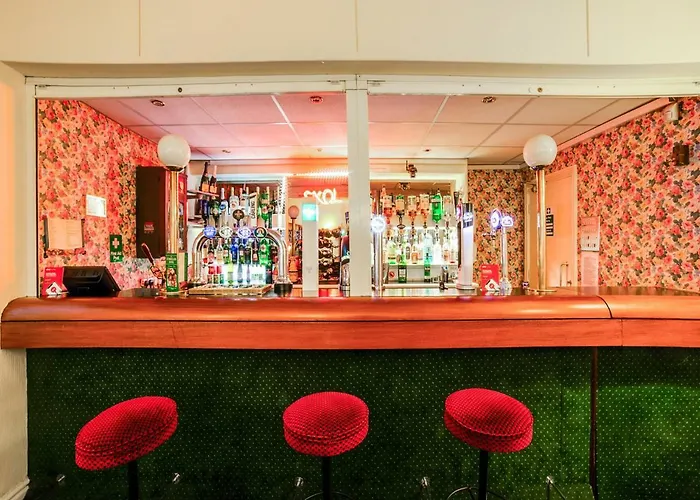 Oyo The Cumberland Near Community Hospital Hotel Workington